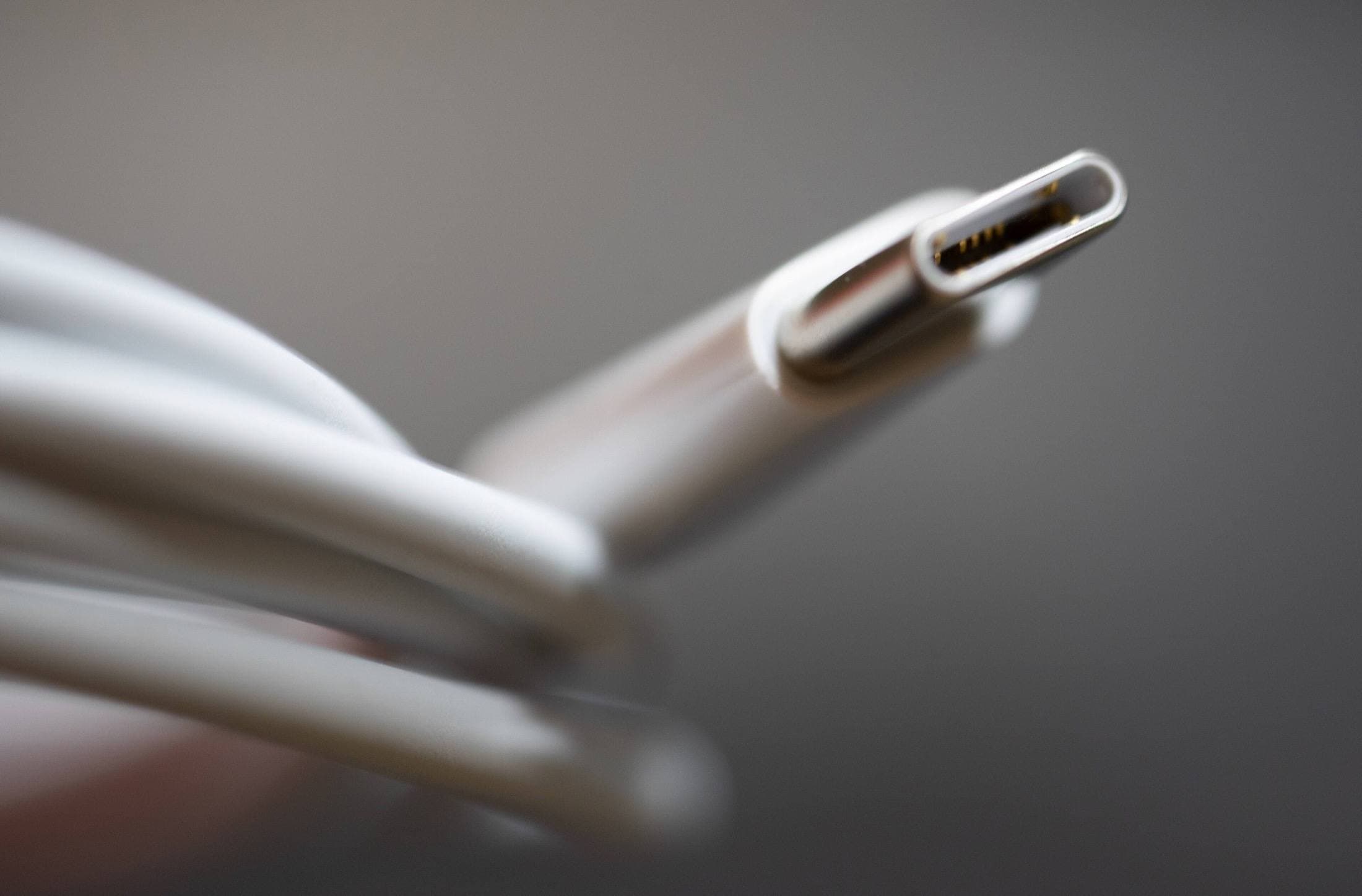 High-capacity USB-C power bank