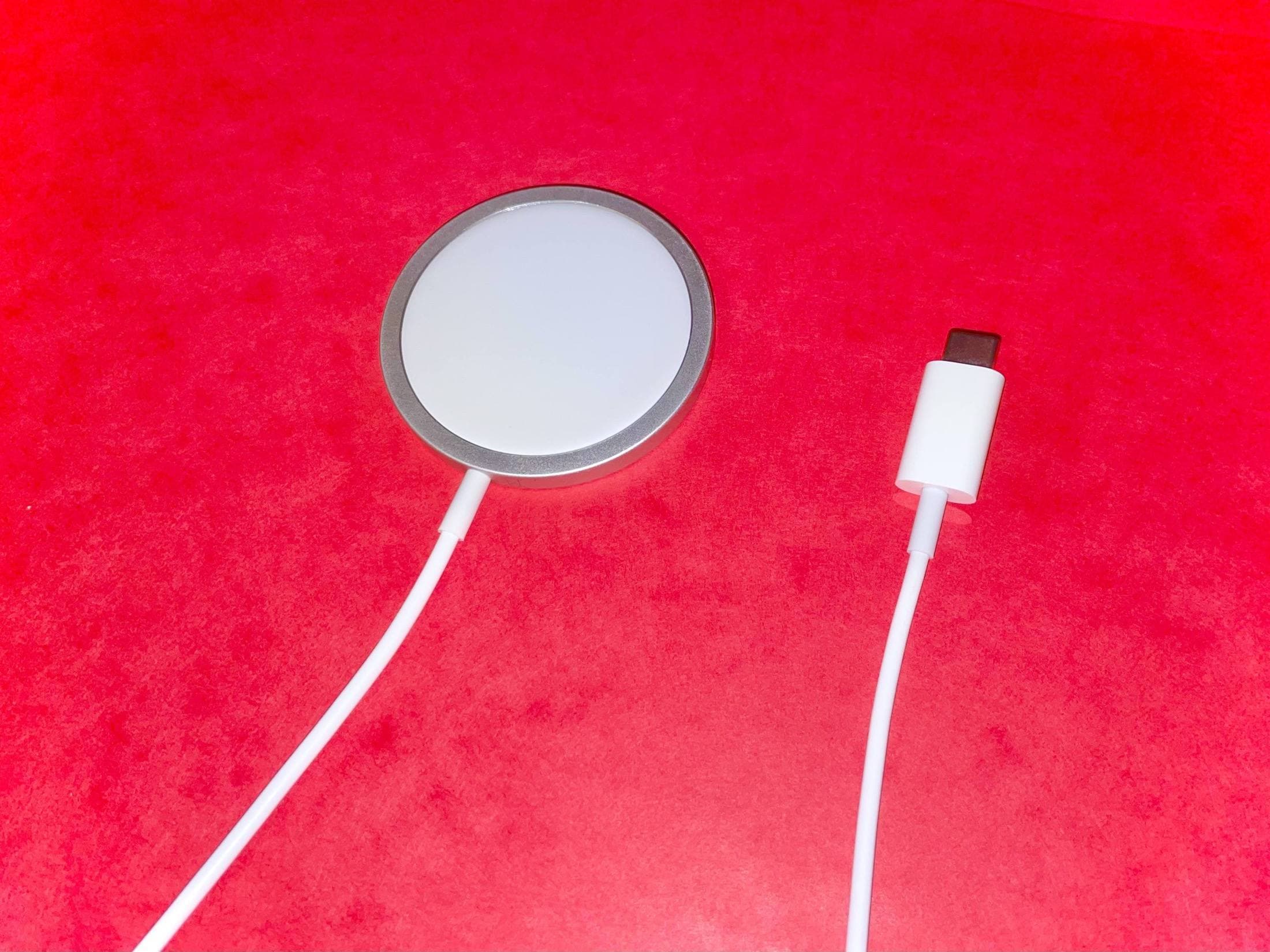 USB-C cable and charger pouch setup