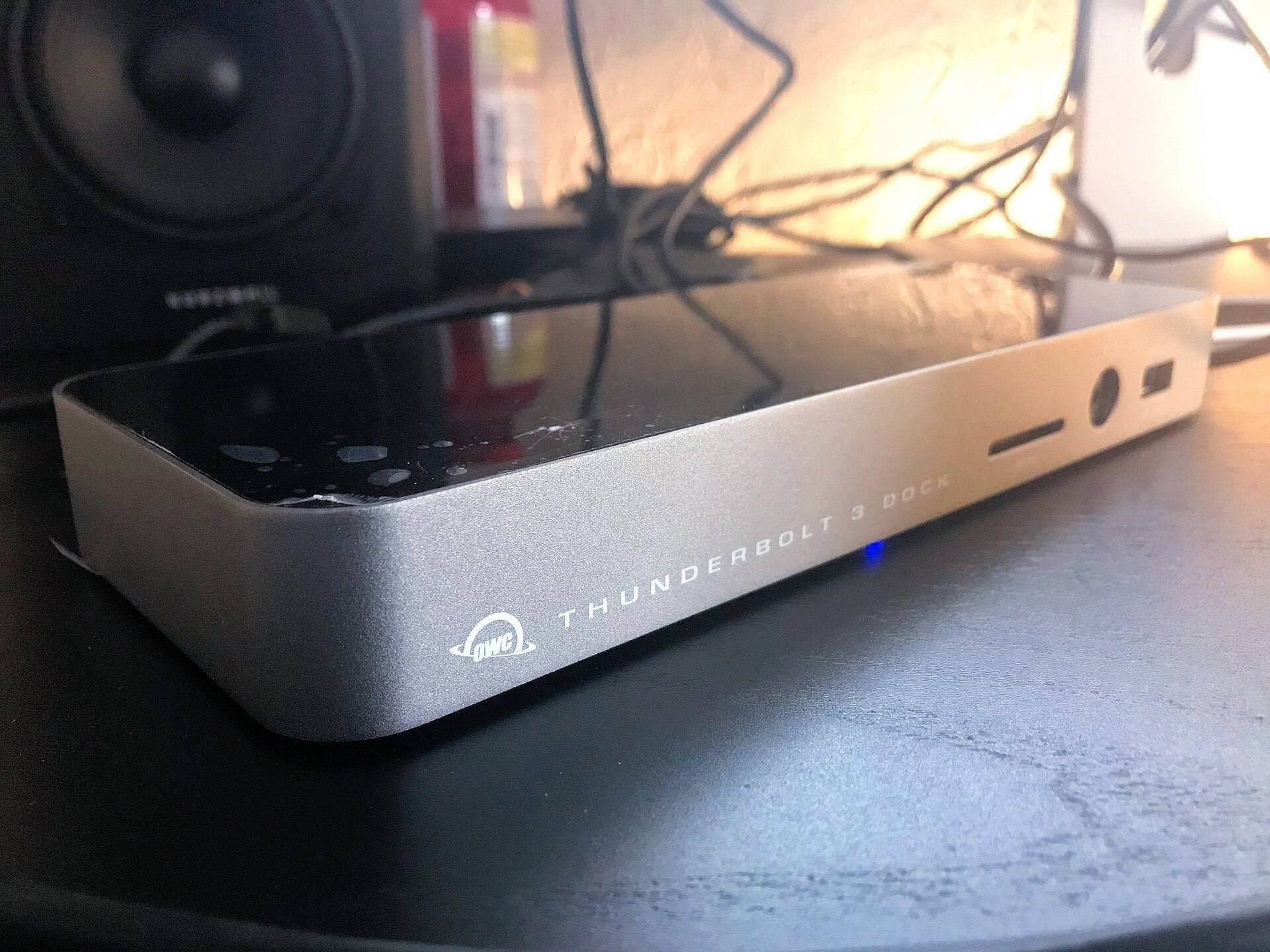 Thunderbolt dock with multiple I/O ports